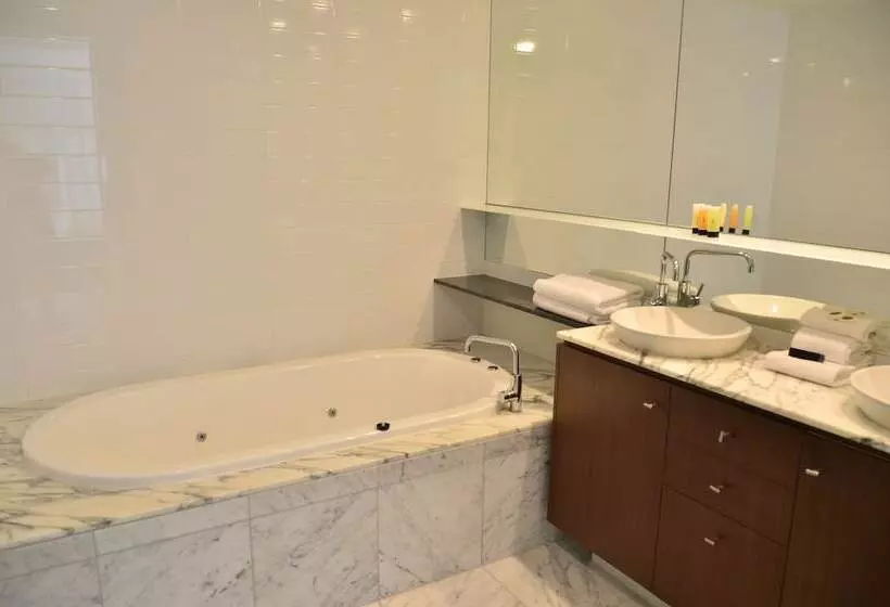 آپارتمان 3 خوابه, Aria Apartments