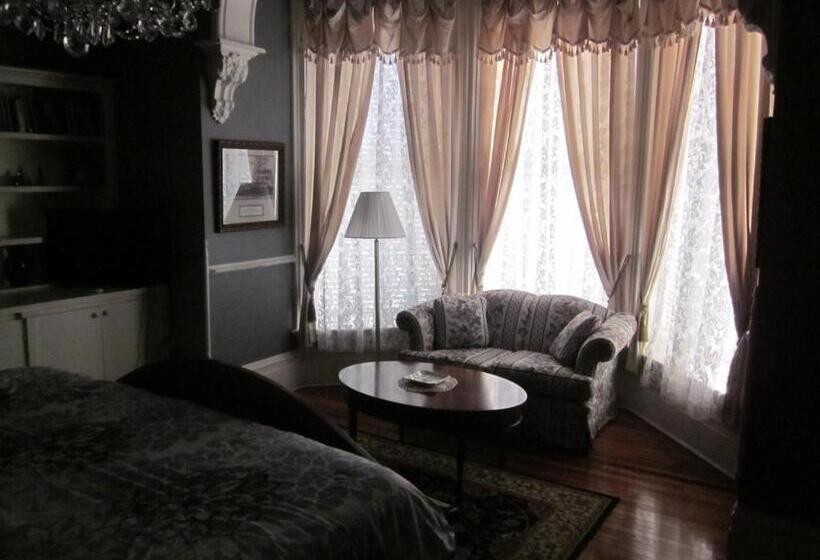 اتاق استاندارد, Baer House Inn
