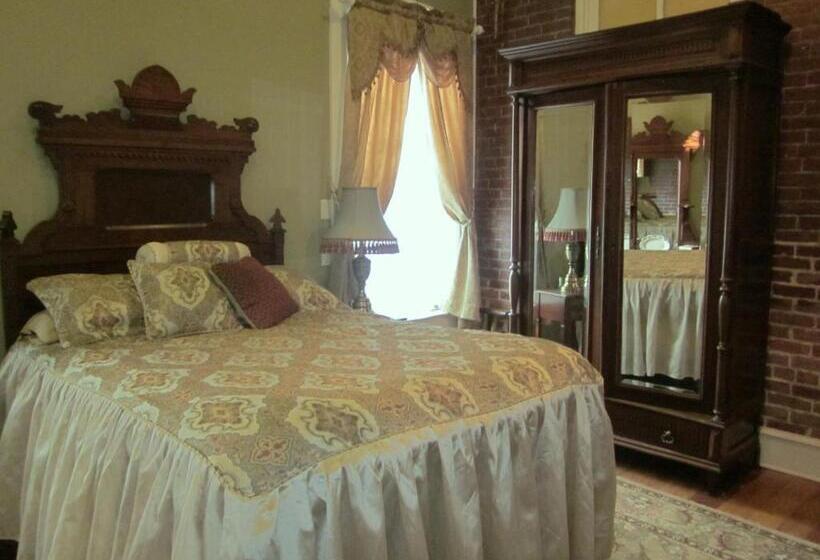 اتاق استاندارد با وان آب گرم, Baer House Inn