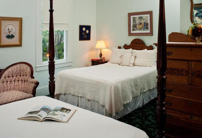 标准间, Devereaux Shields House