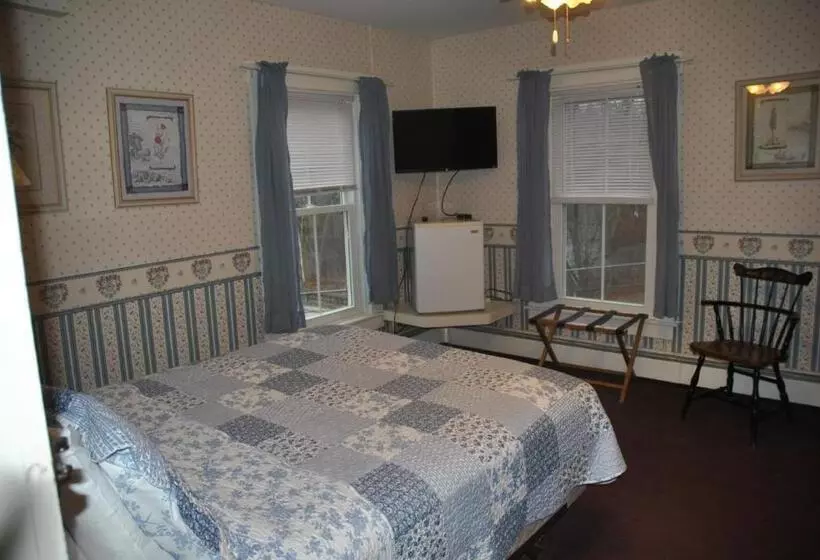 スタンダードルーム, Echo Lake Inn