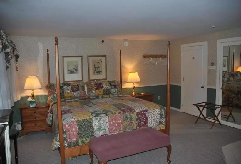 キングサイズベッドのデラックスルーム, Echo Lake Inn