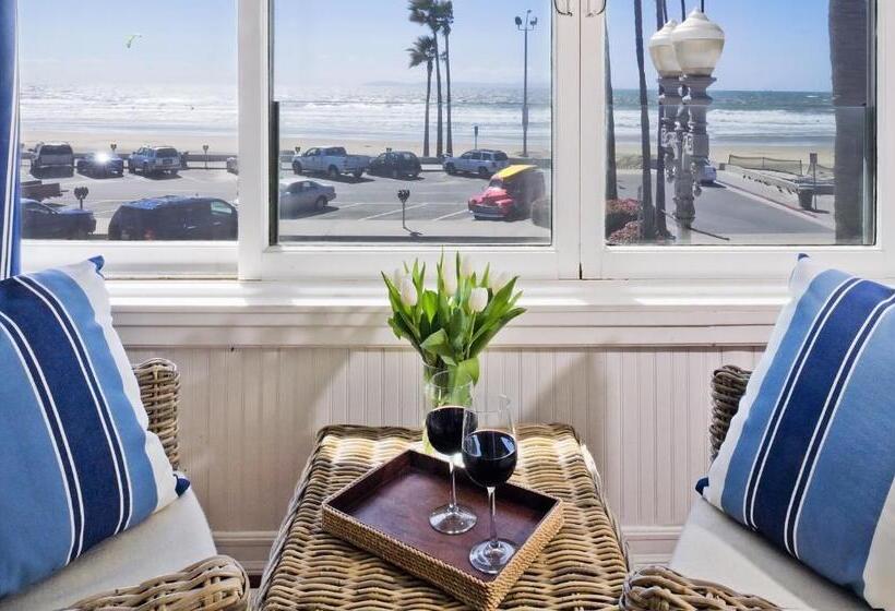 オーシャンビュースタンダードルーム, Newport Beach