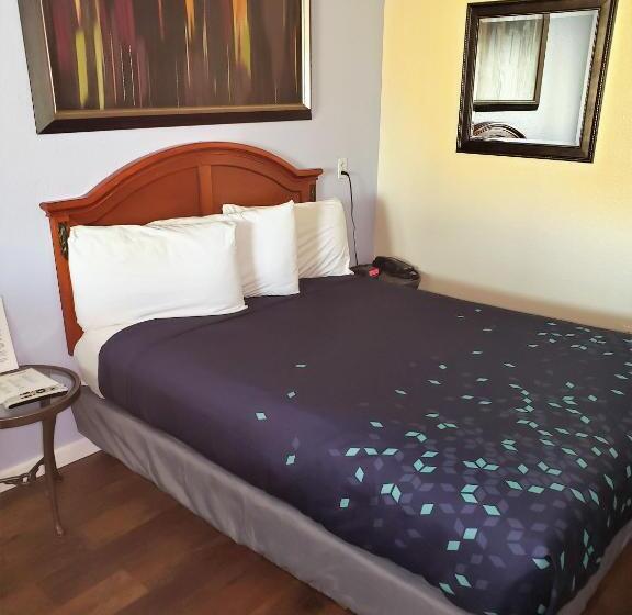 غرفة قياسية, California Suites Motel