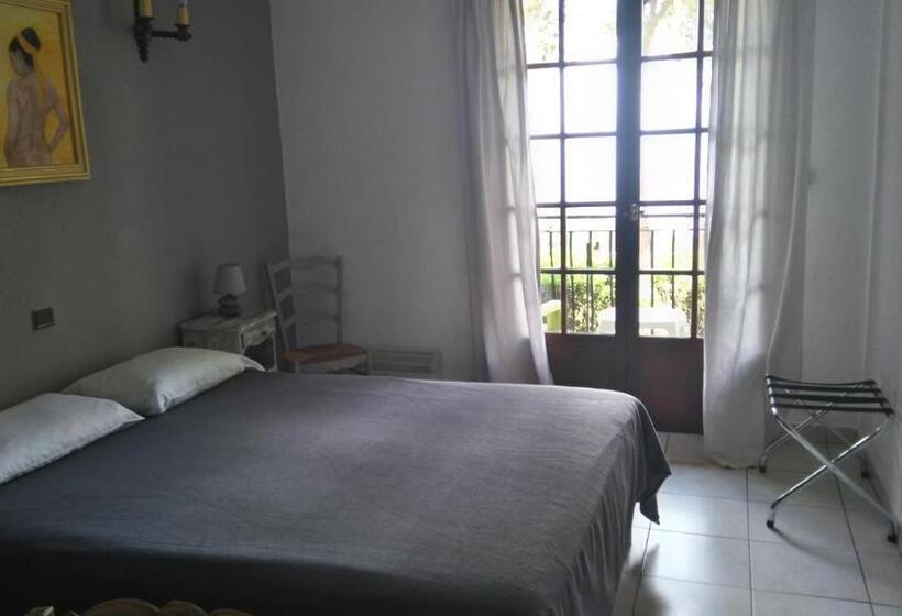 חדר סטנדרט נוף לים עם טרסה, Auberge Ferayola