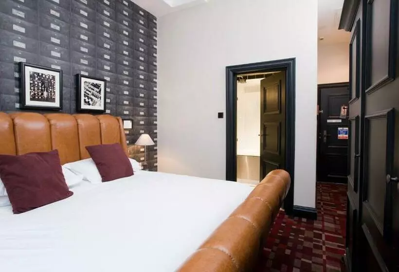 Classic Room