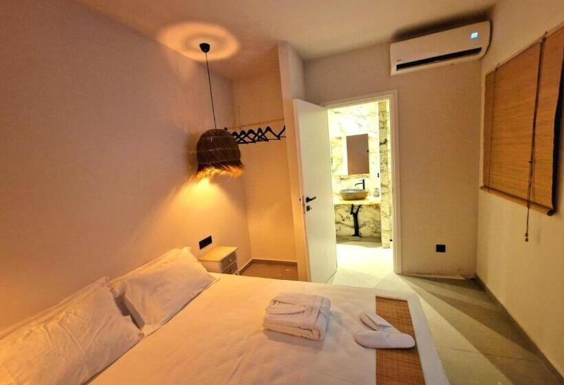 غرفة قياسية مطلّة علي الحديقة, Trees Boutique Art