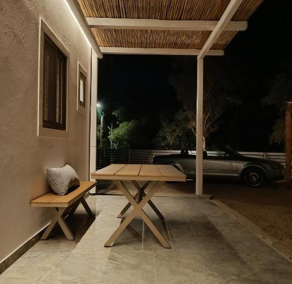 غرفة قياسية مطلّة علي الحديقة, Trees Boutique Art