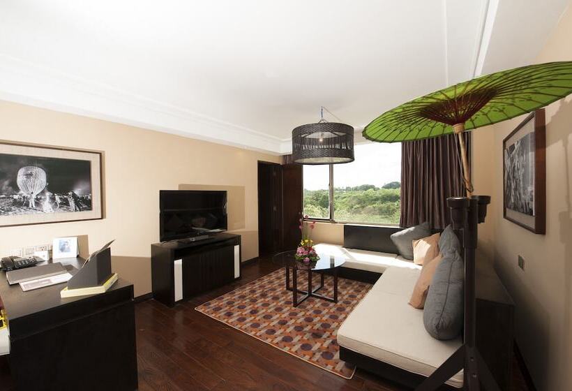 سوئیت خانواده 2 خوابه, Rose Garden