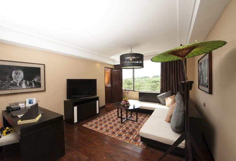 سوئیت خانواده 2 خوابه, Rose Garden