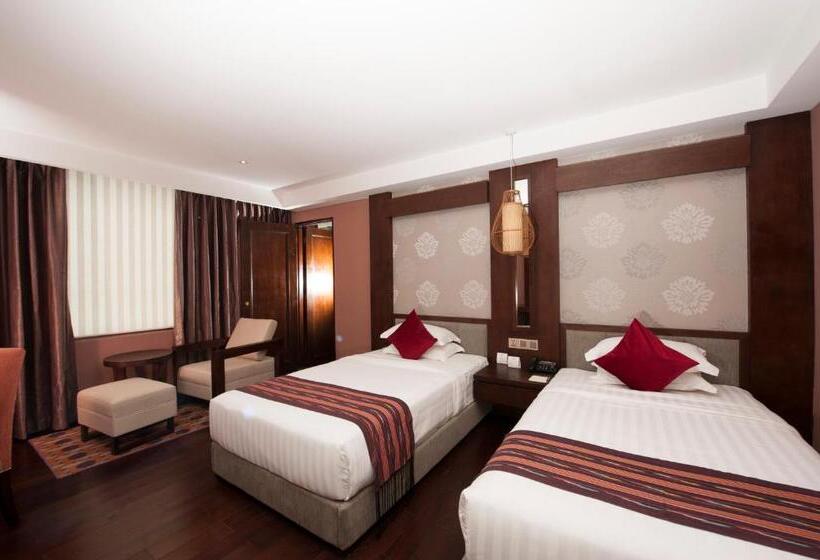 سوئیت خانواده 2 خوابه, Rose Garden