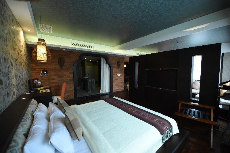 سوییت, Rose Garden