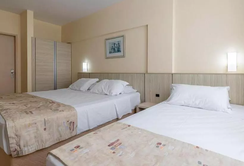 Standard Kolmen Hengen Huone, Sagres Praia