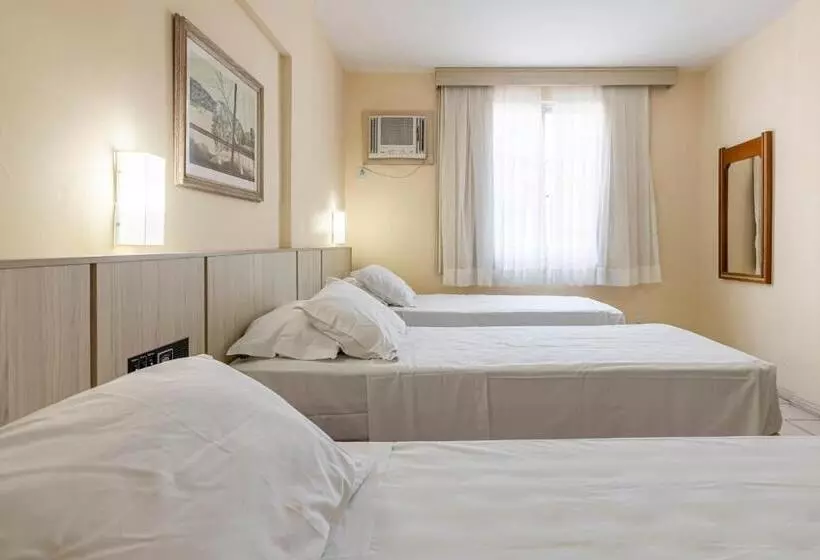 Standard Kolmen Hengen Huone, Sagres Praia