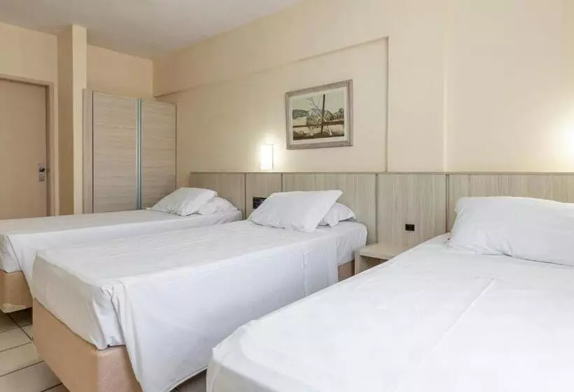 Standard Kolmen Hengen Huone, Sagres Praia