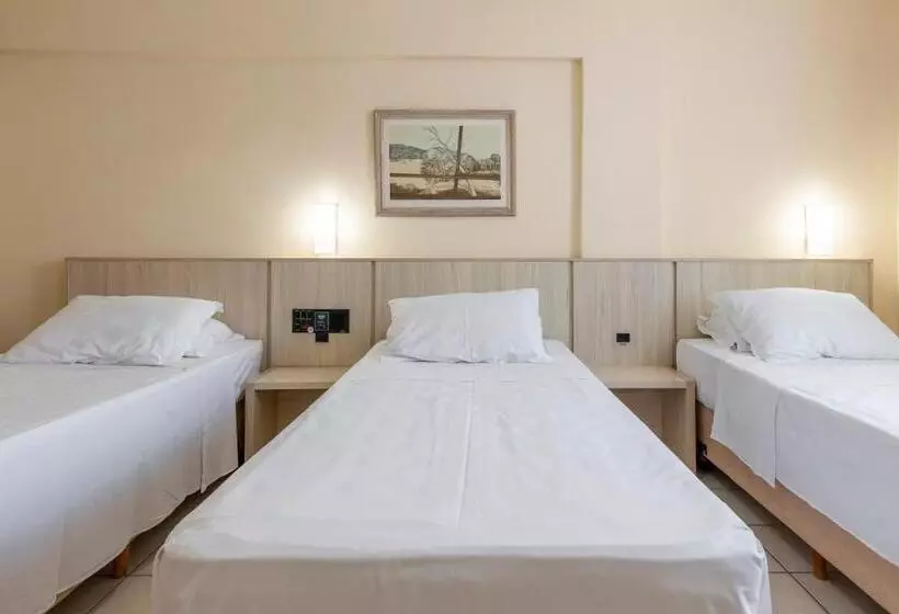 Standard Kolmen Hengen Huone, Sagres Praia