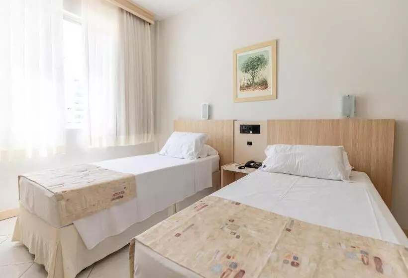 Standard Neljän Hengen Huone, Sagres Praia