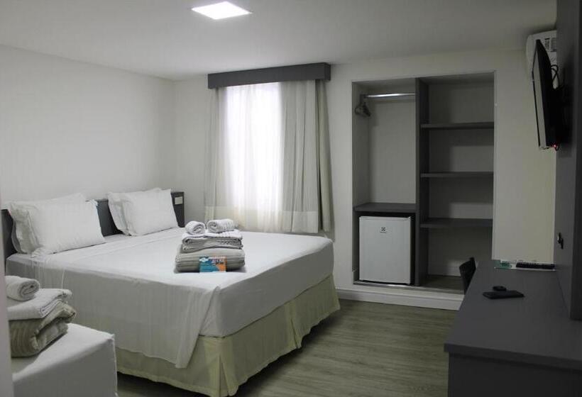 디럭스 트리플 룸, Sagres Praia