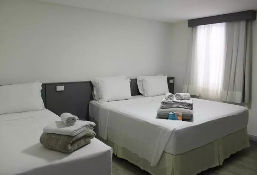 Deluxe Kolmen Hengen Huone, Sagres Praia