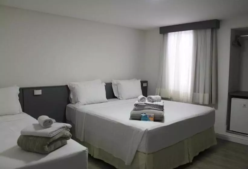 Deluxe Kolmen Hengen Huone, Sagres Praia
