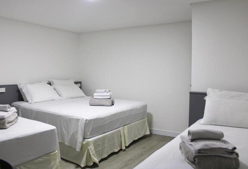 디럭스 4인 룸, Sagres Praia