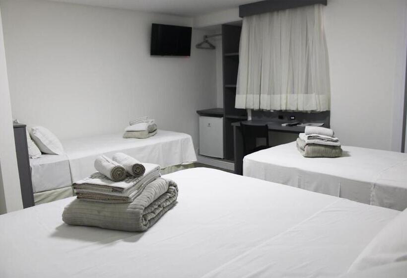 Четырехместный Номер Deluxe, Sagres Praia
