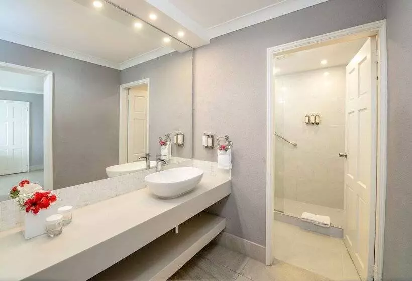 اتاق لوکس با چشم‌انداز دریا, Sugar Bay Barbados  All Inclusive