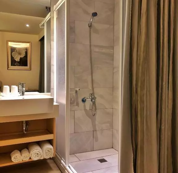 اتاق خانوادگی, Crystal Inn Sun Moon Lake