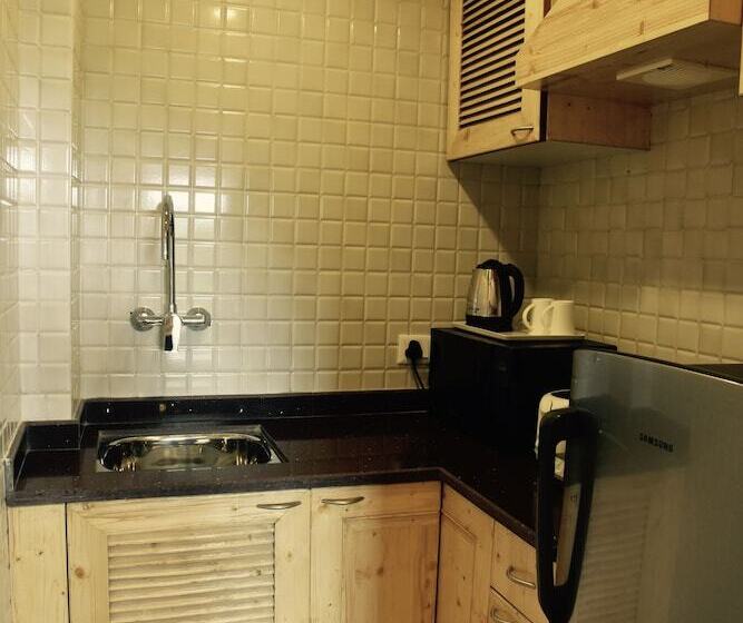 اتاق پرمیوم, Willow Banks   Boutique 4 Star Hotel On The Mall Road Shimla