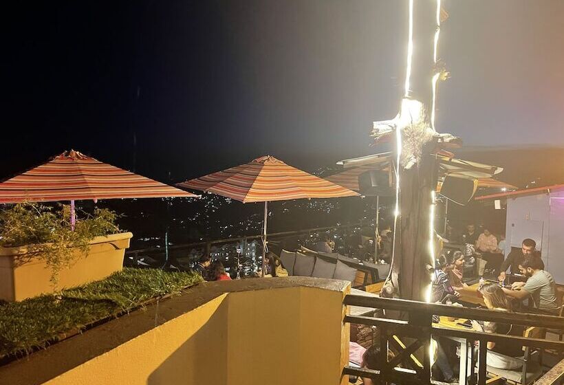 اتاق کلاب, Willow Banks   Boutique 4 Star Hotel On The Mall Road Shimla