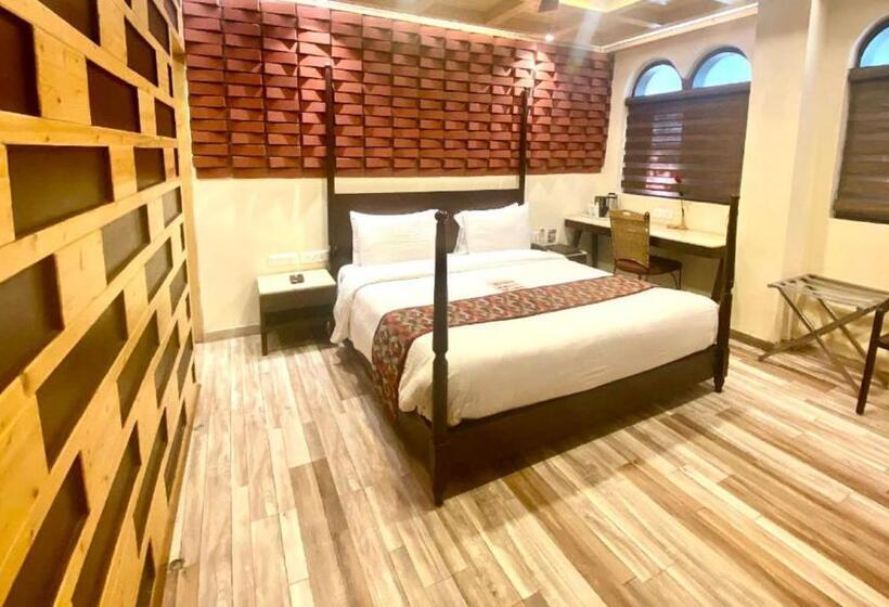 프리미엄 룸, Willow Banks   Boutique 4 Star Hotel On The Mall Road Shimla