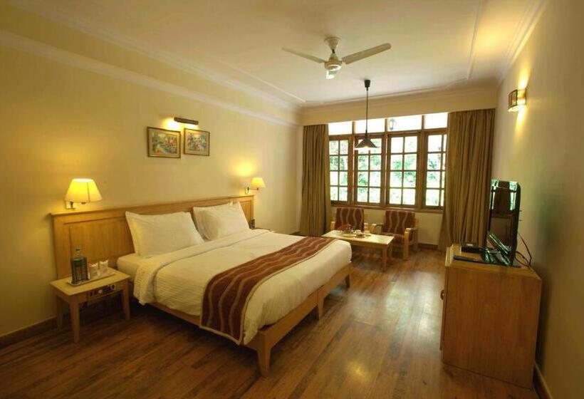 디럭스 룸, Willow Banks   Boutique 4 Star Hotel On The Mall Road Shimla