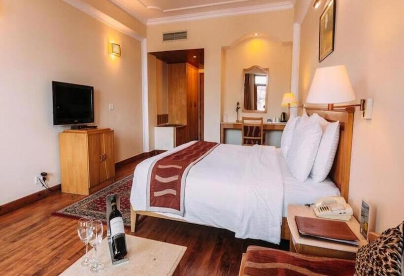 اتاق لوکس, Willow Banks   Boutique 4 Star Hotel On The Mall Road Shimla