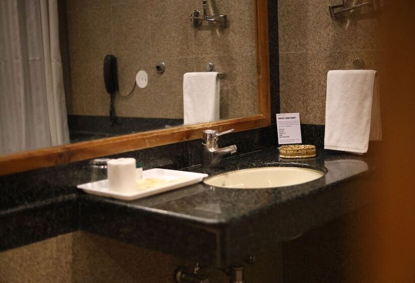 اتاق لوکس, Willow Banks   Boutique 4 Star Hotel On The Mall Road Shimla