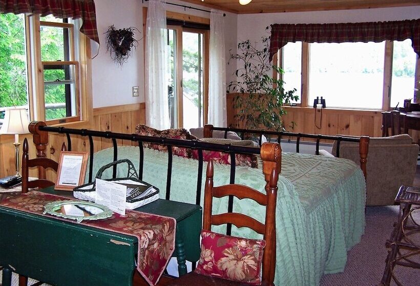 غرفة ديلوكس فردية, Kiwassa Lake Bed & Breakfast