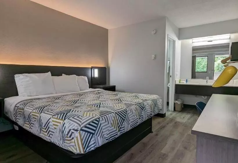キングサイズベッドのスタンダードルーム, Motel 6 Nashua, Nh  South