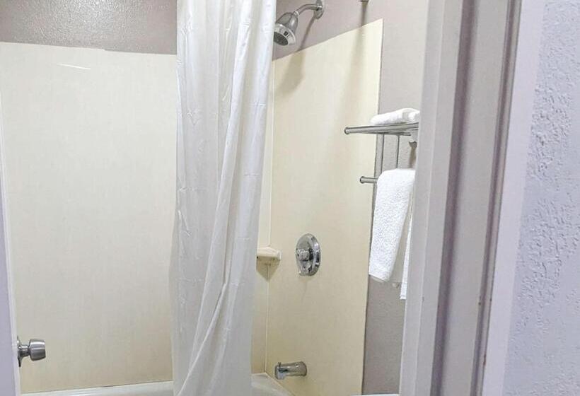 اتاق استاندارد چهار تخته, Motel 6 Nashua, Nh  South