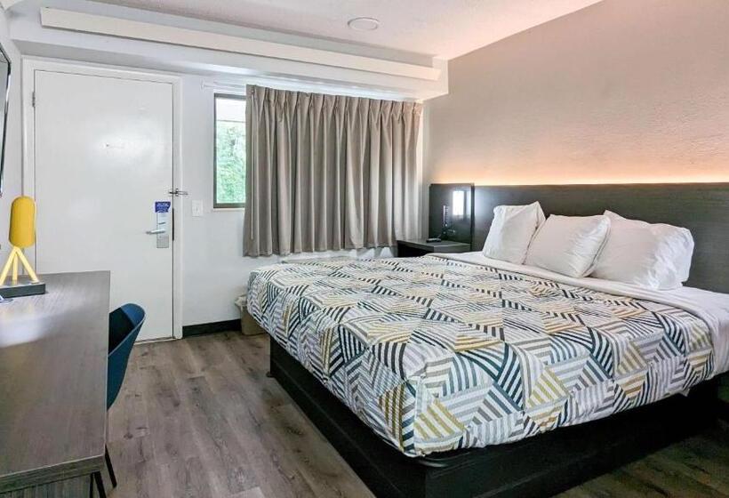 اتاق استاندارد با تخت بزرگ برای معلولان, Motel 6 Nashua, Nh  South