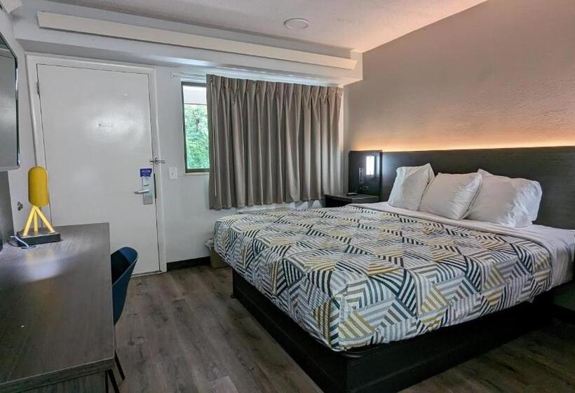带大床的豪华间, Motel 6 Nashua, Nh  South