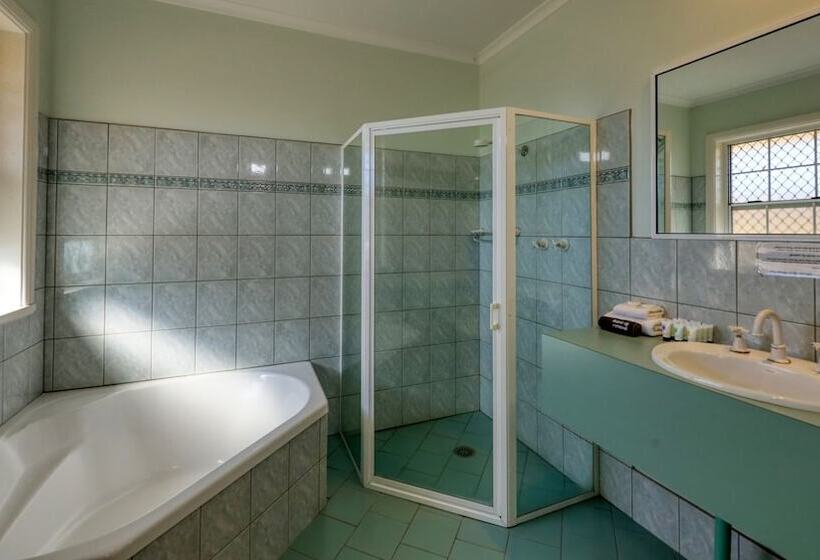 آپارتمان مدیریتی 2 خوابه, Charles Rasp Motor Inn & Cottages