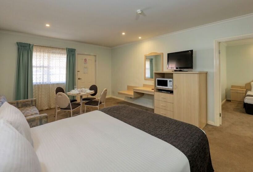 آپارتمان مدیریتی 2 خوابه, Charles Rasp Motor Inn & Cottages