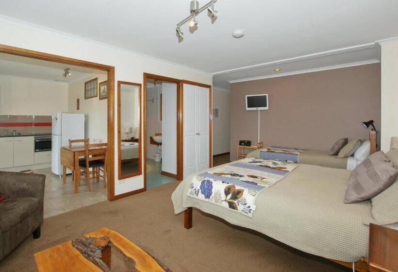스탠다드 스튜디오, Sherwood View Accommodation