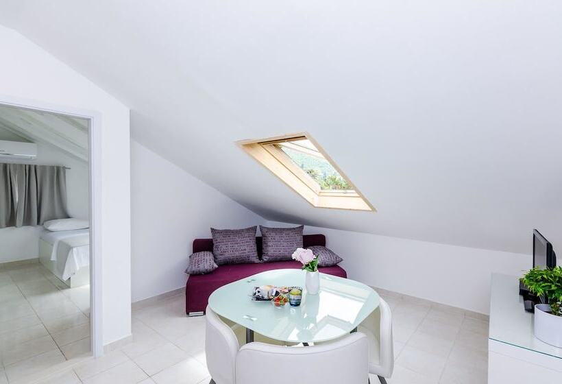 Apartamento 1 Dormitório, Villa Babilon