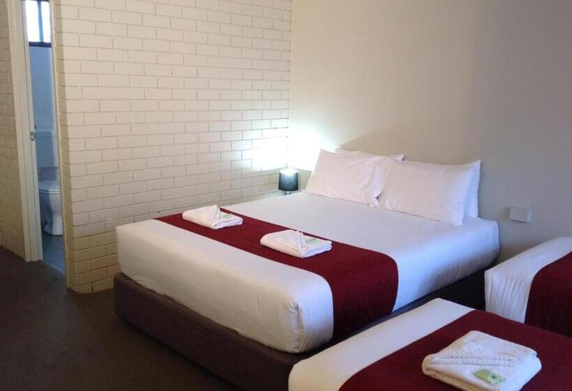 اتاق خانوادگی, Atlas Motel