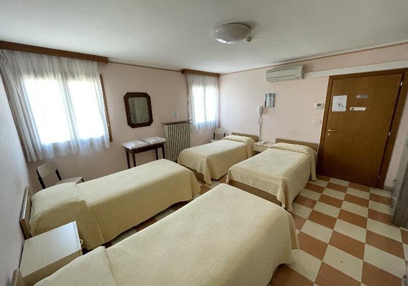 اتاق استاندارد چهار تخته, Casa Caburlotto