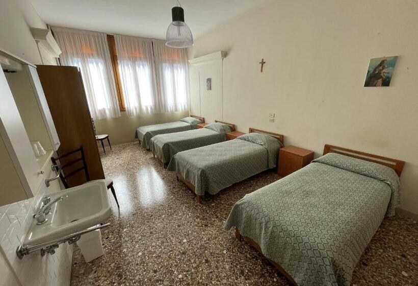 اتاق استاندارد چهار تخته, Casa Caburlotto