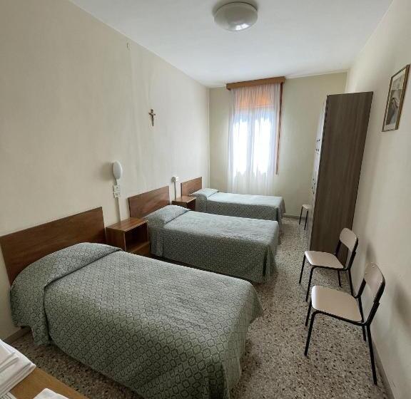 اتاق استاندارد سه تخته با چشم‌انداز, Casa Caburlotto