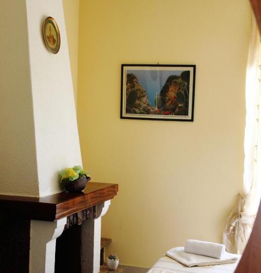 Номер Стандарт Вид на Море, Barbieri