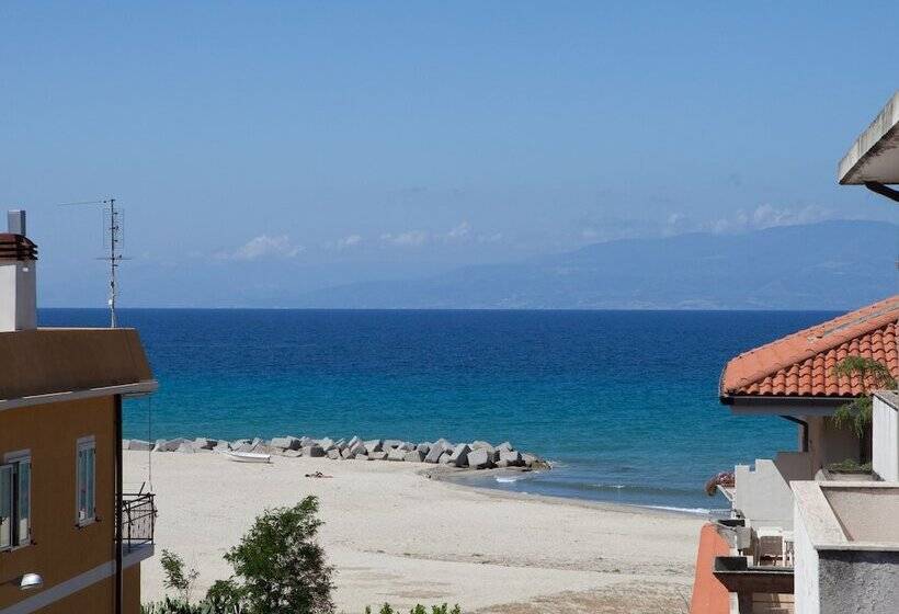 Triple Room Sea View, Barbieri