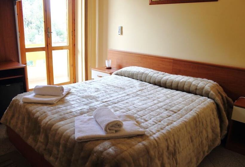 Четырехместный Номер Стандарт, Barbieri